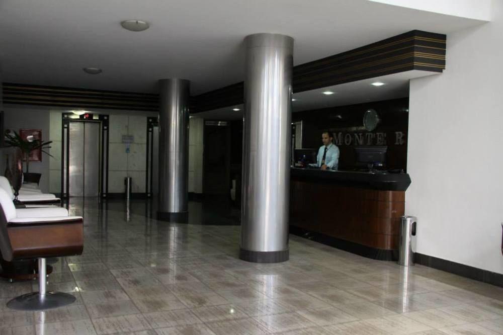 Hotel Monte Rey Montes Claros Extérieur photo