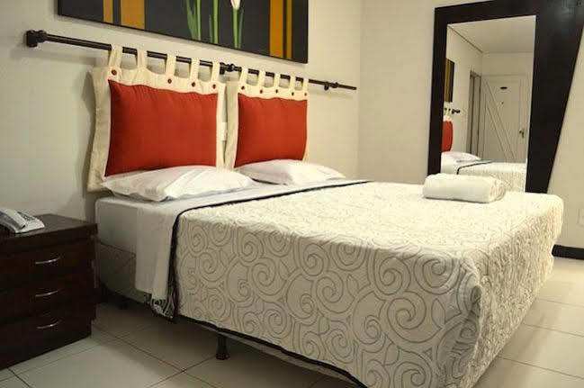 Hotel Monte Rey Montes Claros Extérieur photo